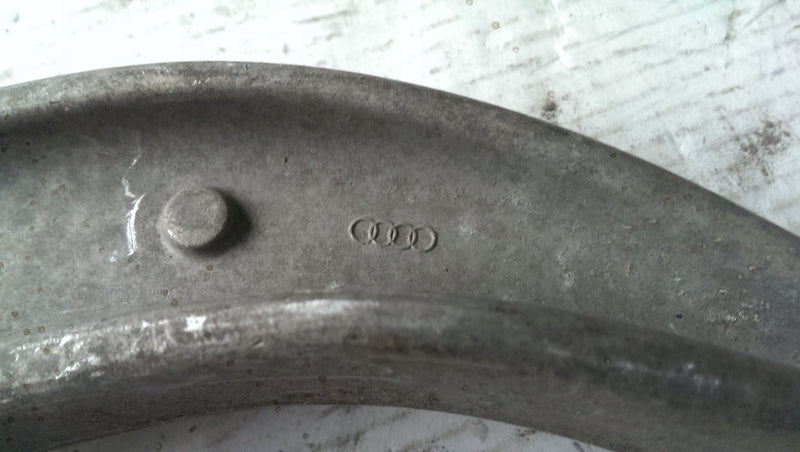 Wahacz lewy przód AUDI A4 B8 A5 8K0407695C