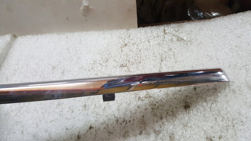 LISTWA ZDERZAKA PRZÓD CHROM PRAWA VW PASSAT B5 3B0807244