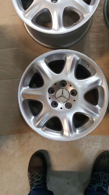 FELGI 16 ET46 MERCEDES S-KLASA W220 DEKIELKI KOMPLET A2204010102 7,5x16