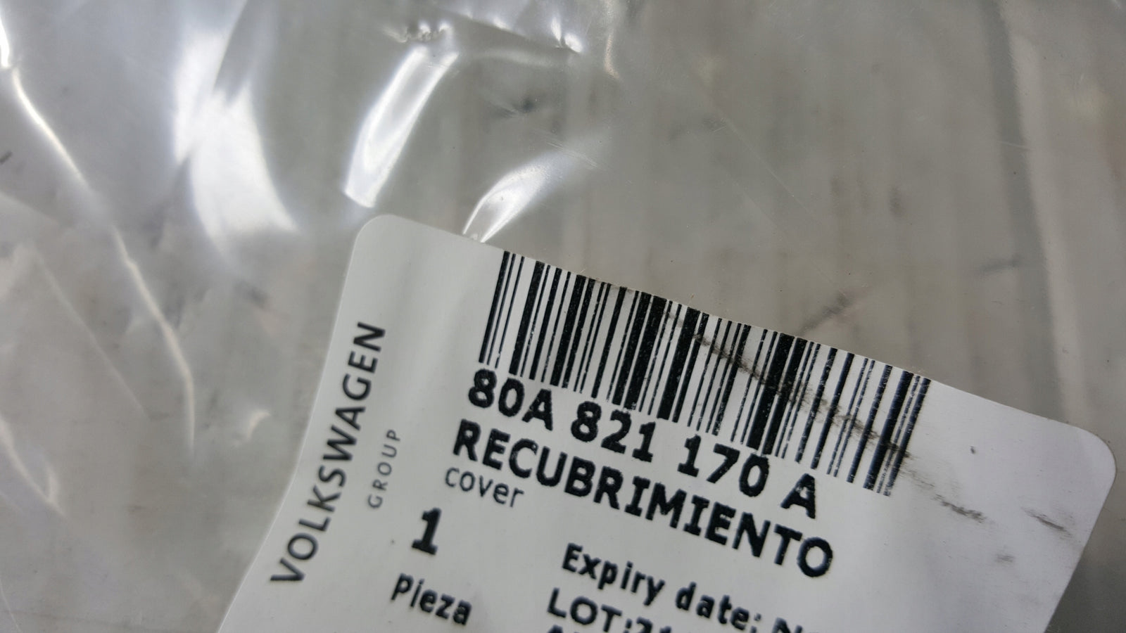 NOWA ORYGINALNA osłona błotnika prawy przód AUDI Q5 80A821170A