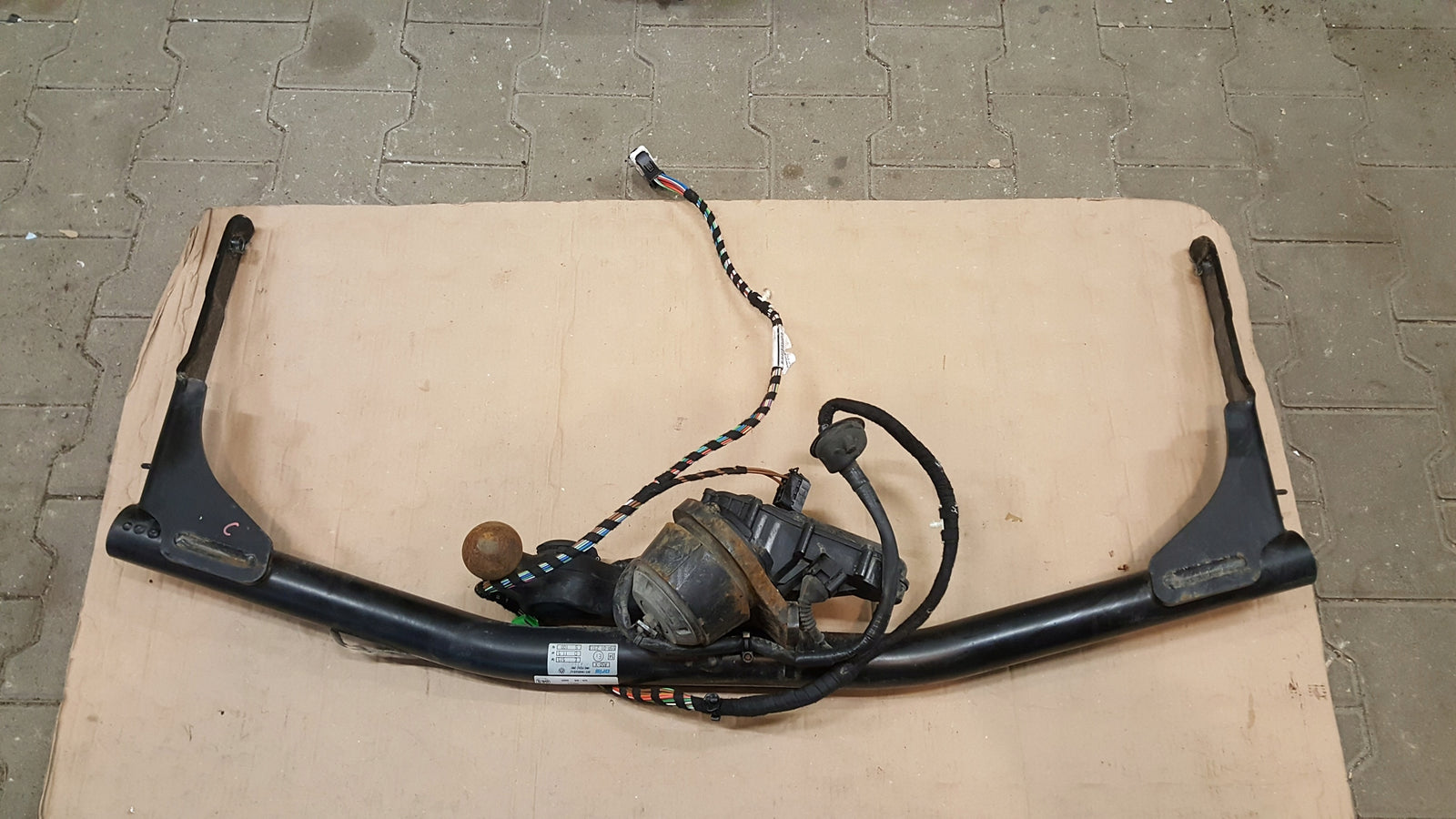 PASSAT B8 kombi 2015-2024 hak holowniczy elektryczny wiązka 3G9803881C