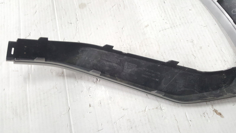 Listwa zderzaka tylnego lewa strona AUDI Q3 83F807967 demontaż