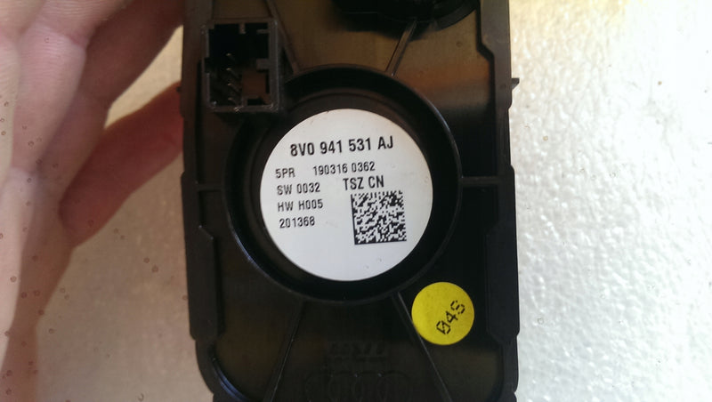 Przełącznik świateł Audi A3 8V0941531AJ ORYGINAŁ
