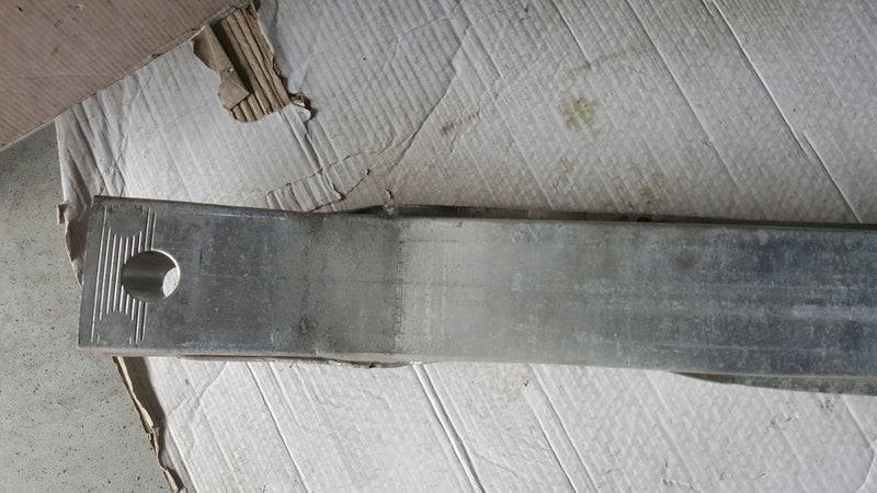 Belka zderzaka przedniego AUDI A4 (B8) A5 RS4 RS5 LIFT 8K0807113F demontaż