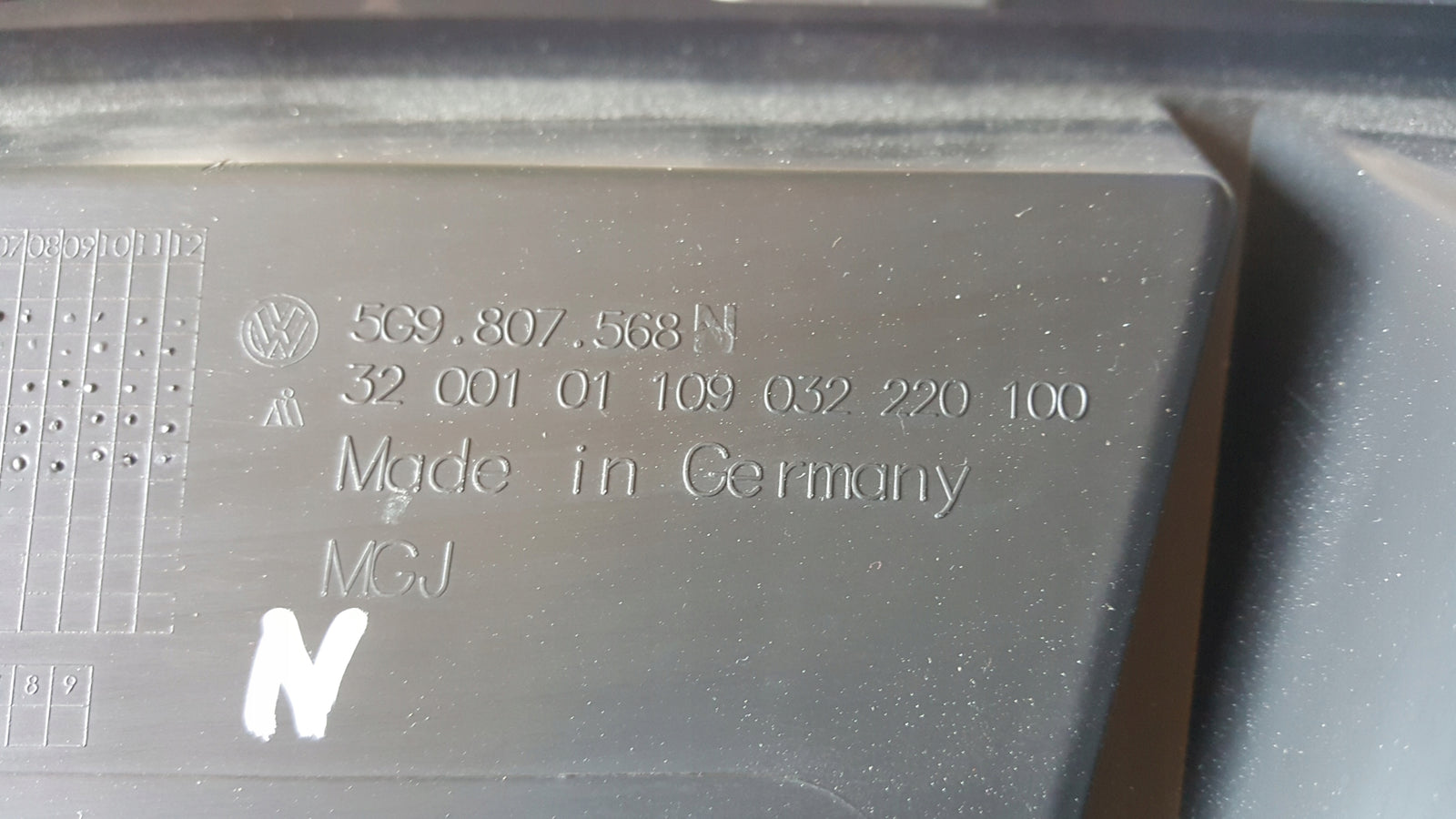 NOWA ORYGINALNA dokładka zderzaka tylnego VW GOLF VII kombi 5G9807568N