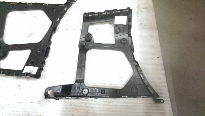 Ślizgi zderzaka L+P tył AUDI Q7 4M0807453A/454A