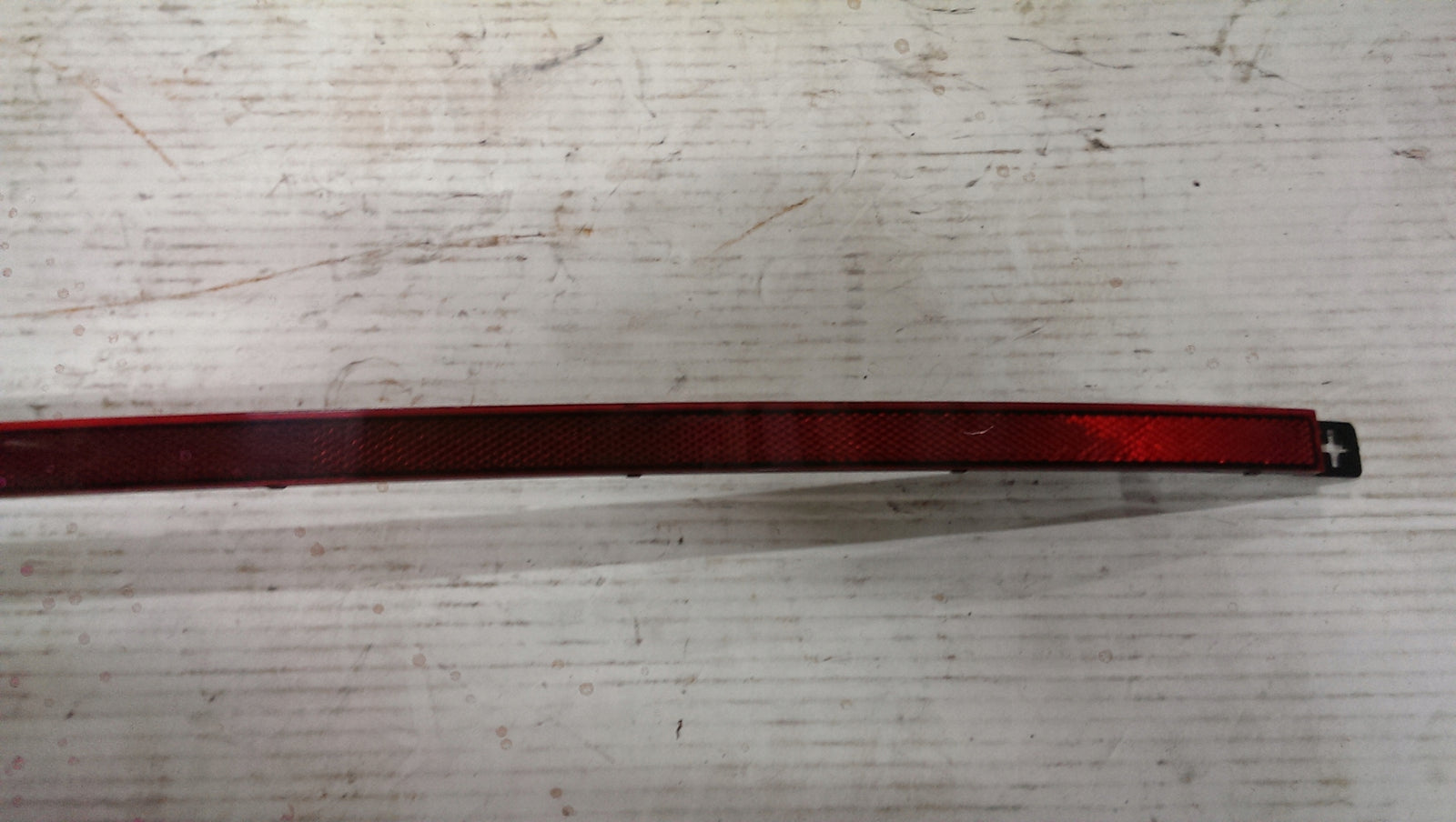 Odblask zderzaka tylnego VW TOUAREG III 760945103