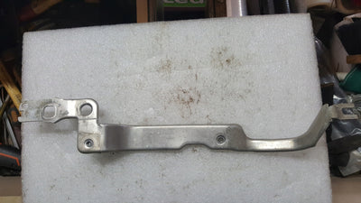 Wspornik mocowanie błotnika prawy przód AUDI A6 C7 RS6 4G0807592B demontaż