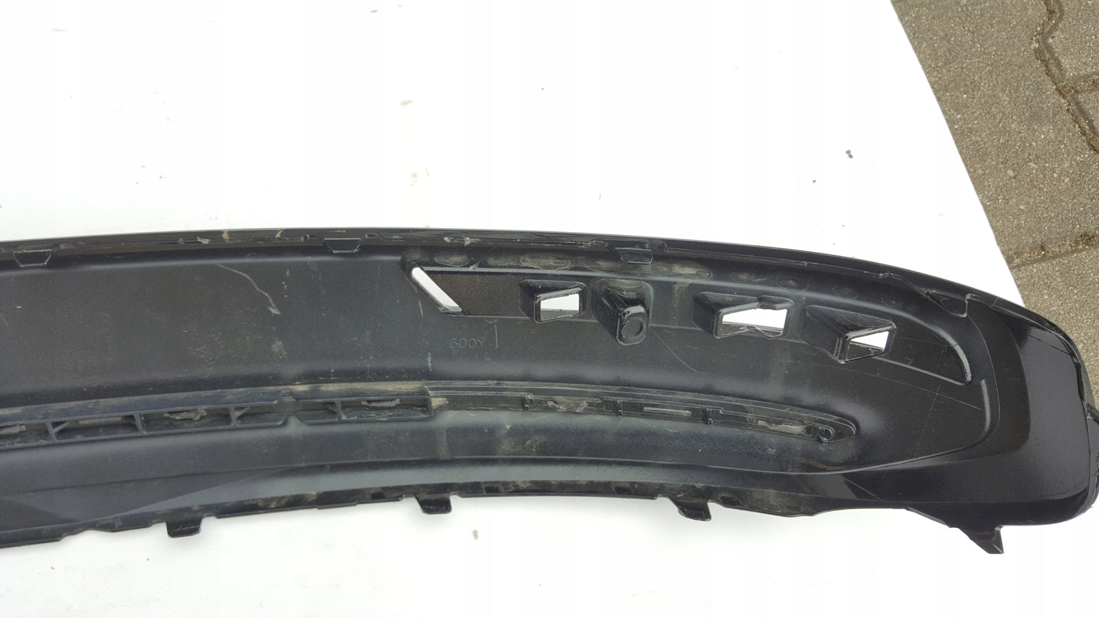 Listwa kratka zderzaka tylnego VW PASSAT B9 kombi 3J0807423B demontaż