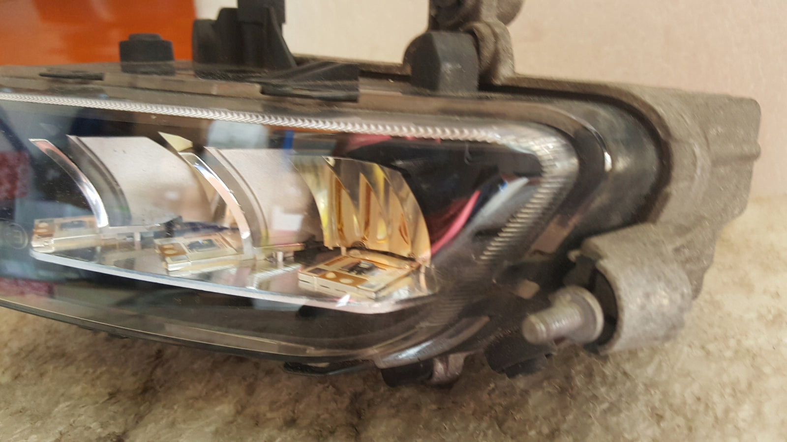 PR halogen LED VW PHAETON lift 3D0941700D demontaż