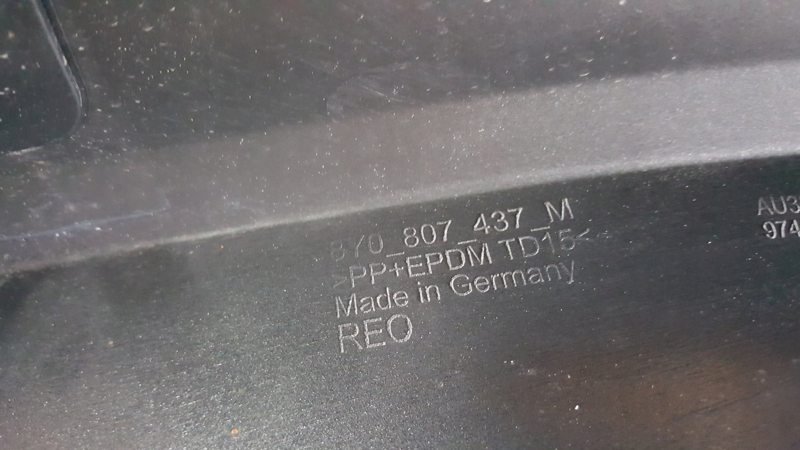 Narożnik zderzaka lewy przód AUDI RS3 8Y0807437M demontaż