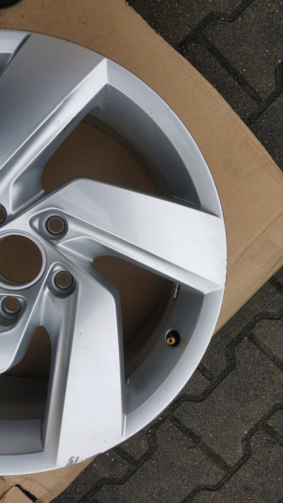 FELGA ALU VW GOLF VIII 17'' 5H0601025E