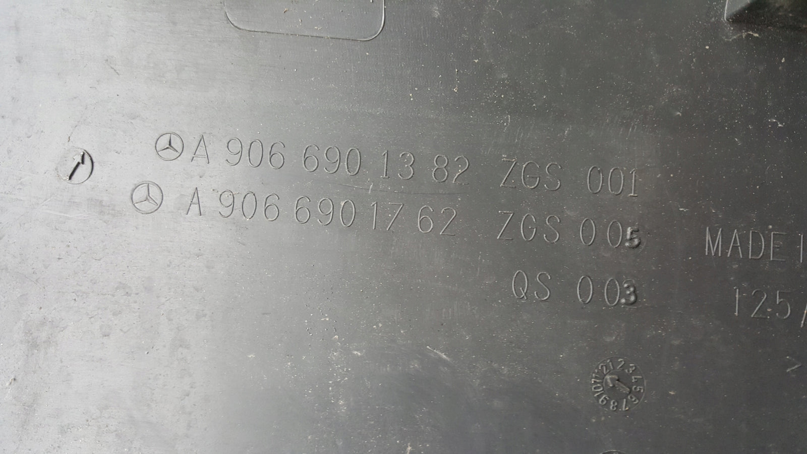 LISTWA PROGOWA LEWA TYŁ VW CRAFTER 06- A9066901382 A9066901762