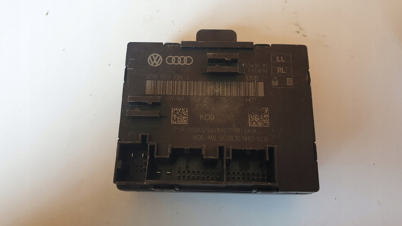 Sterownik drzwi 4G8959795G