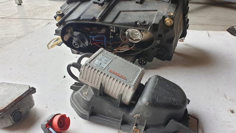 2x xenon Audi S8 A8 4D0941003P 4D0941030H demontaż