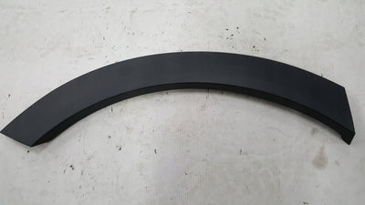 Listwa błotnika prawy tył AUDI E-TRON 4KE853818