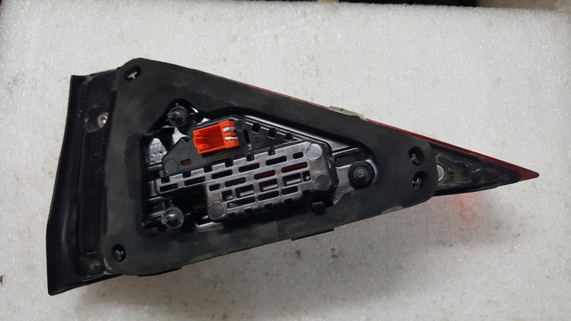 Lampa LED w klapę lewy tył AUDI A1/S1 82A945093B