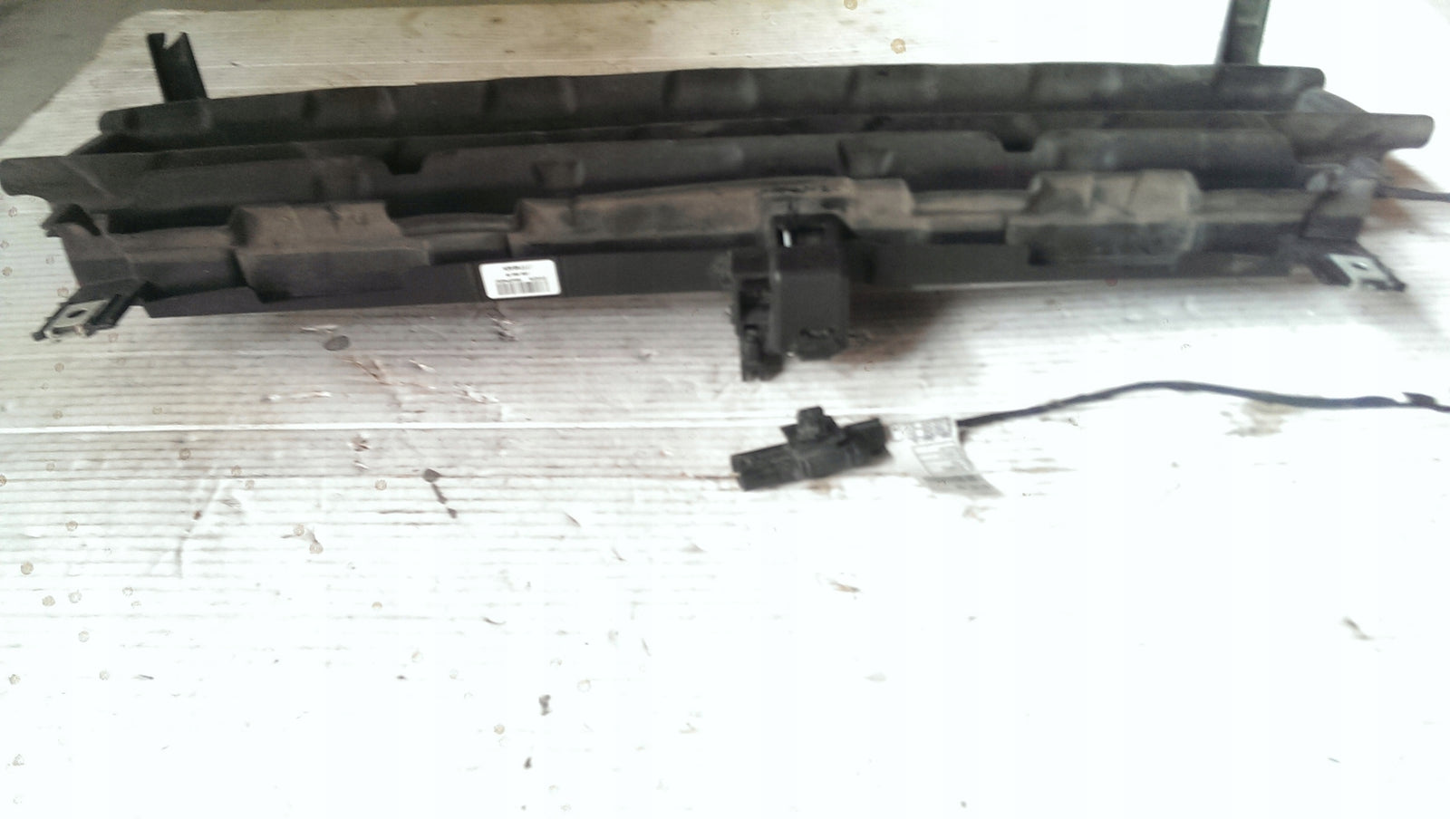 Kierownica powietrza przód MINI F55 F56- 7 339 096