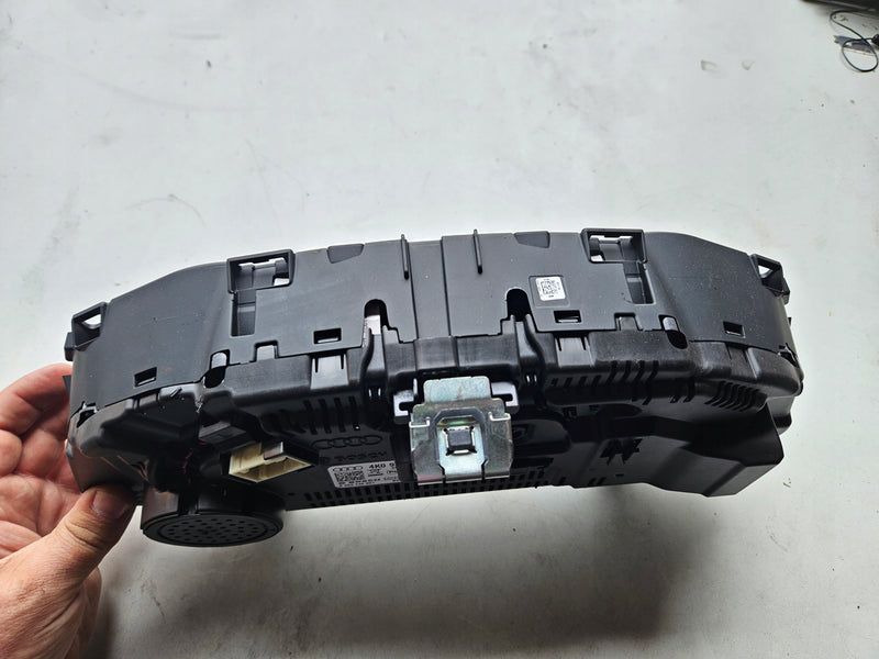 Licznik zegary virtual LCD AUDI A6 4K0920794D