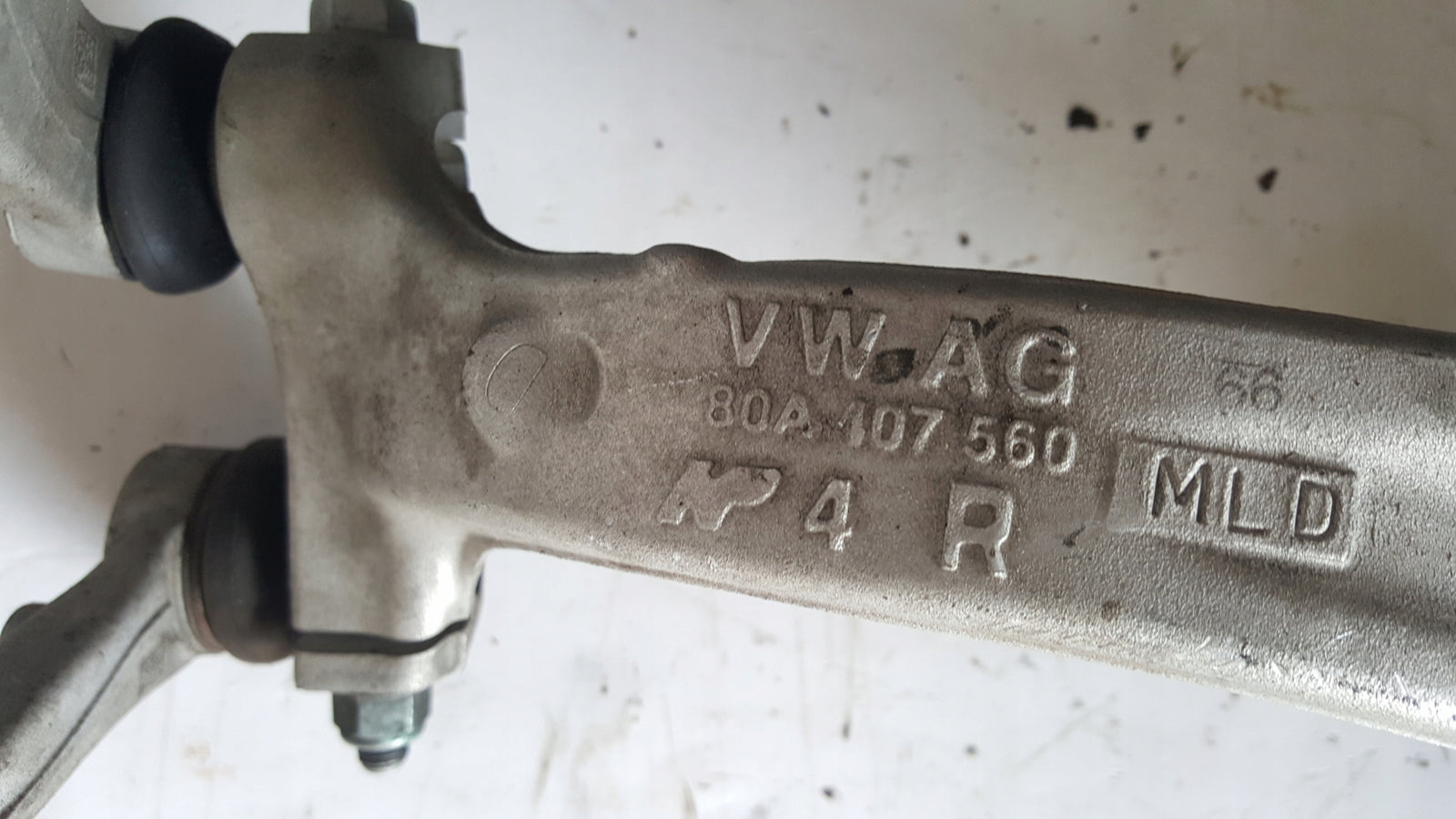 Audi Q5 SQ5 80A Zwrotnica przednia prawa 80A407560
