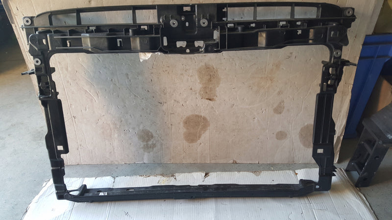 NOWE ORYGINALNE wzmocnienie czołowe VW GOLF VII 5G0805588AC