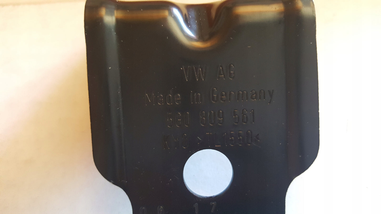 VW GOLF 7 VII WSPORNIK MOCOWANIE BŁOTNIKA LEWY PRZÓD 5G0809561