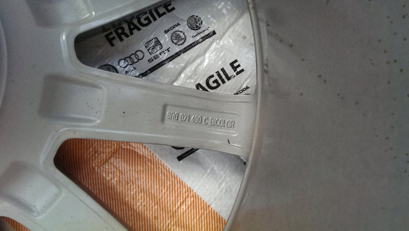 8d4e23d46aa8f8702e51478ca049c861