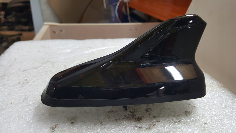 Antena dachowa VW GOLF 8 ID.3 ID.4 ID.5 SKODA OCTAVIA 5WA035507E demontaż
