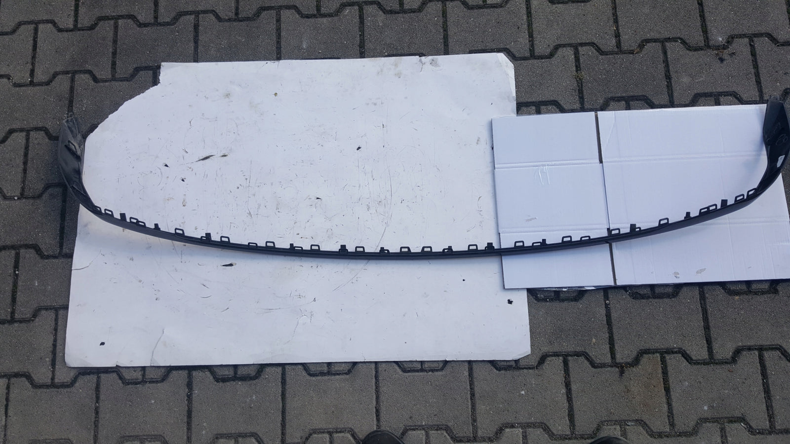 LISTWA ZDERZAKA TYŁ DO AUDI Q5 SQ5 S-LINE 80A853057A ORYGINALNA