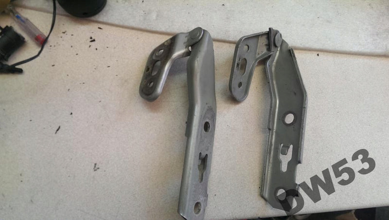 zawiasy maski Audi A6 4F0823302 4F0823301 2004-11r