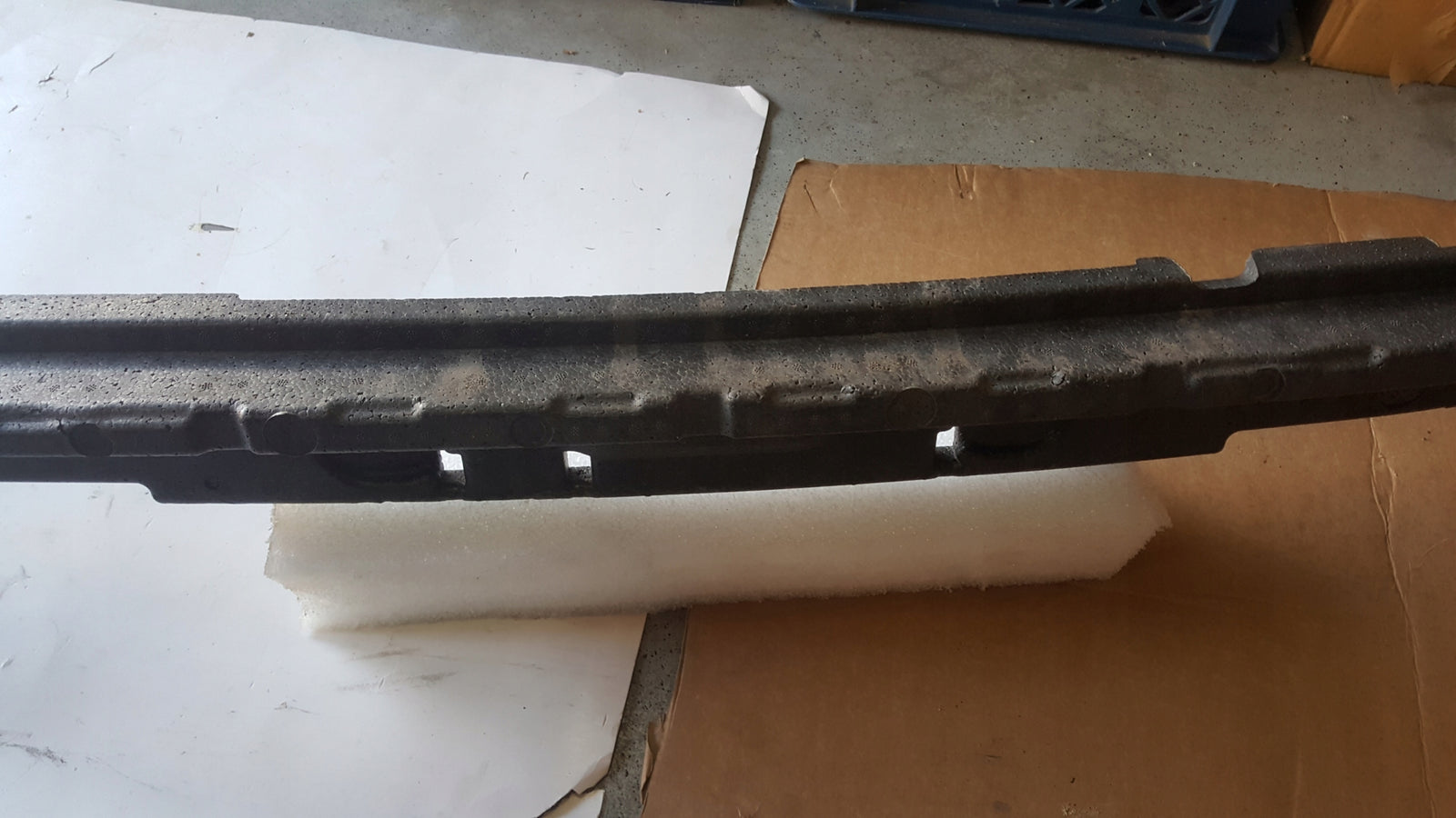 AUDI RS3 8V5 ABSORBER POD ZDERZAK PRZÓD 8V5807550A