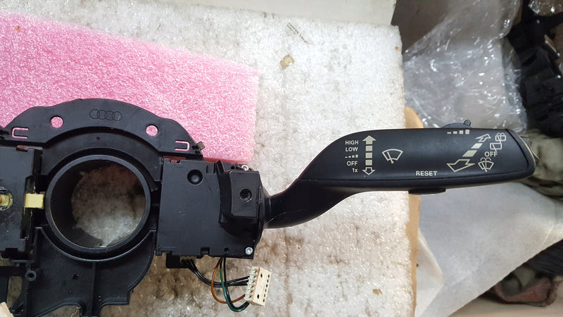 PRZEŁĄCZNIK ZESPOLONY MANETKA AUDI Q5 8R0 2008-2016 4G8953502AC