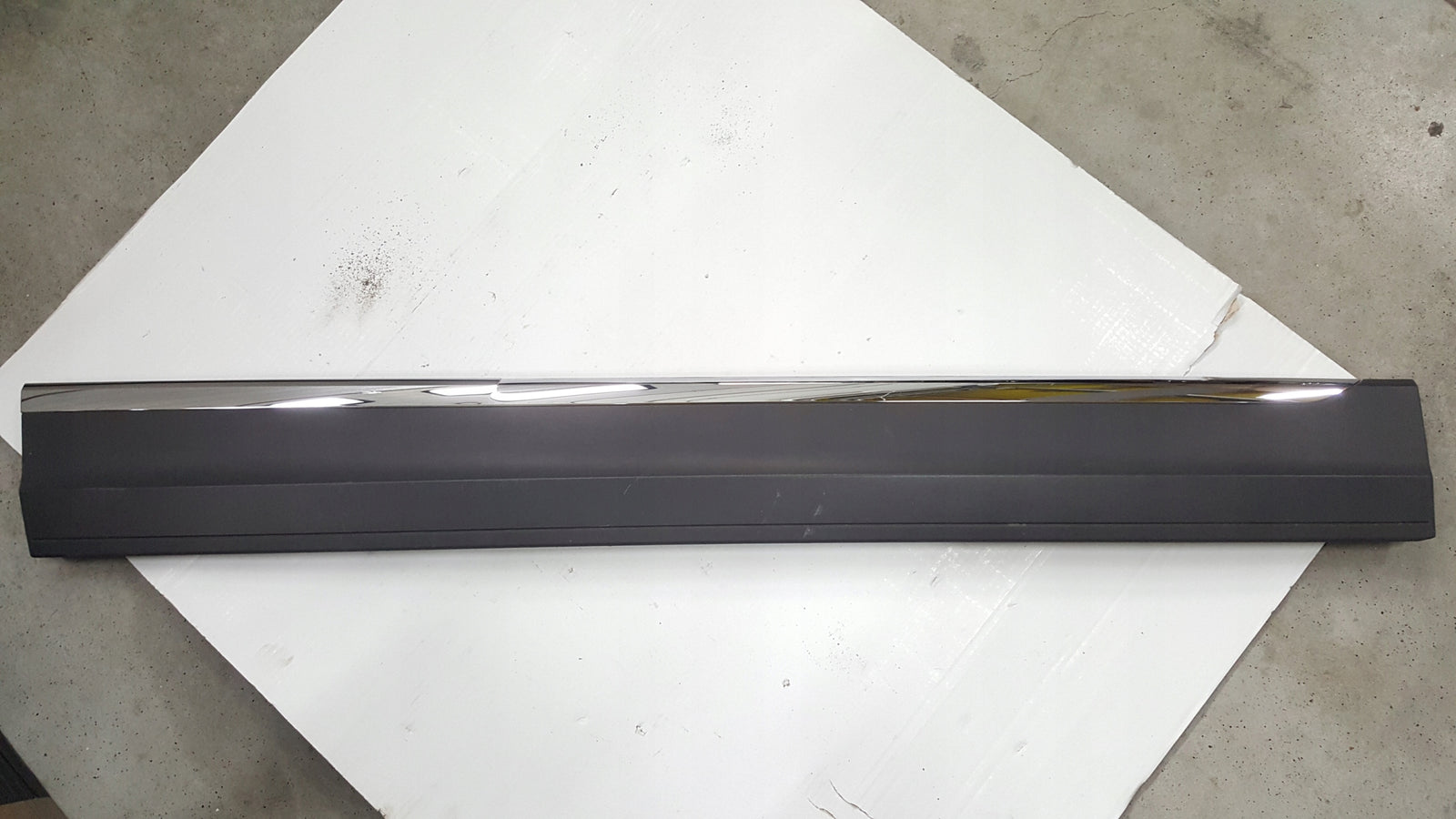 Listwa drzwi prawy przód VW T-ROC cabrio 2GC854940