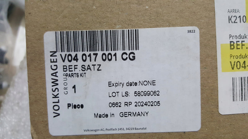 ZESTAW MOCUJĄCY DO ZDERZAKA TYŁ AUDI A3 8Y 2020- V04017001CG