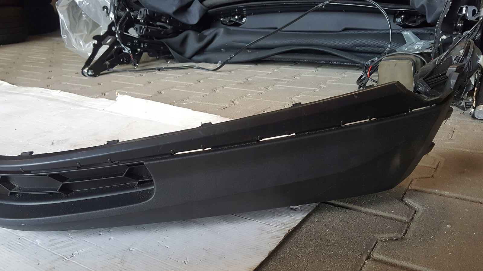 Dokładka spoiler przód SKODA KODIAQ 565807061