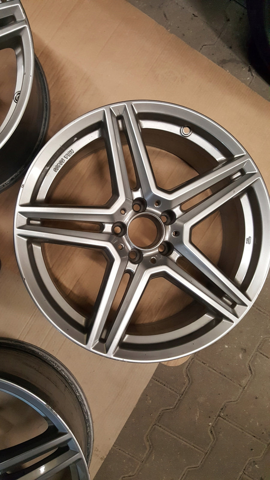 Felgi aluminiowe Uniwheels KBA50400 8.5