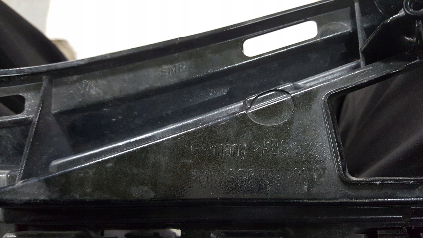 Kratka zderzaka LE przód VW PASSAT B8 R 3G0853793C