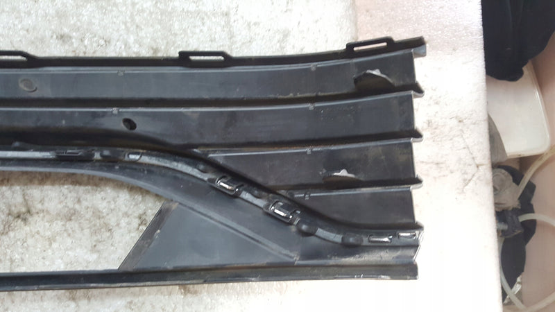 VW POLO V 6C 6R LIFT KRATKA PRAWA ZDERZAKA PRZÓD 6C0853666K