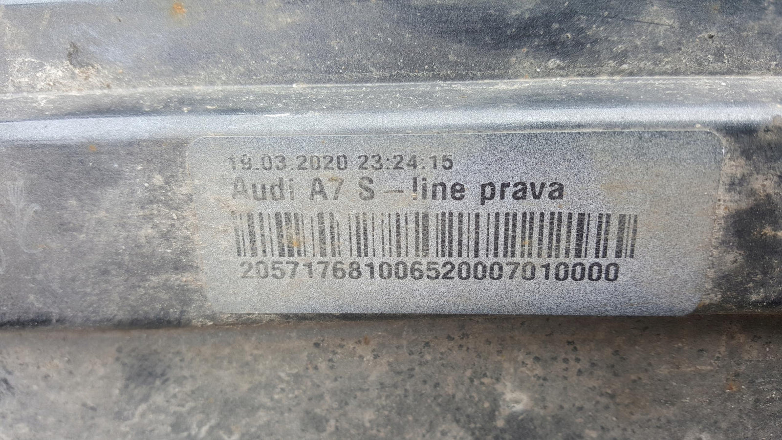 Listwa nakładka progowa prawa strona AUDI A7 S-LINE 4K8853856A demontaż