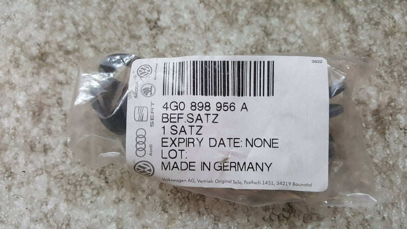 Zestaw do mocowania zderzaka AUDI A6 OE 4G0898956A