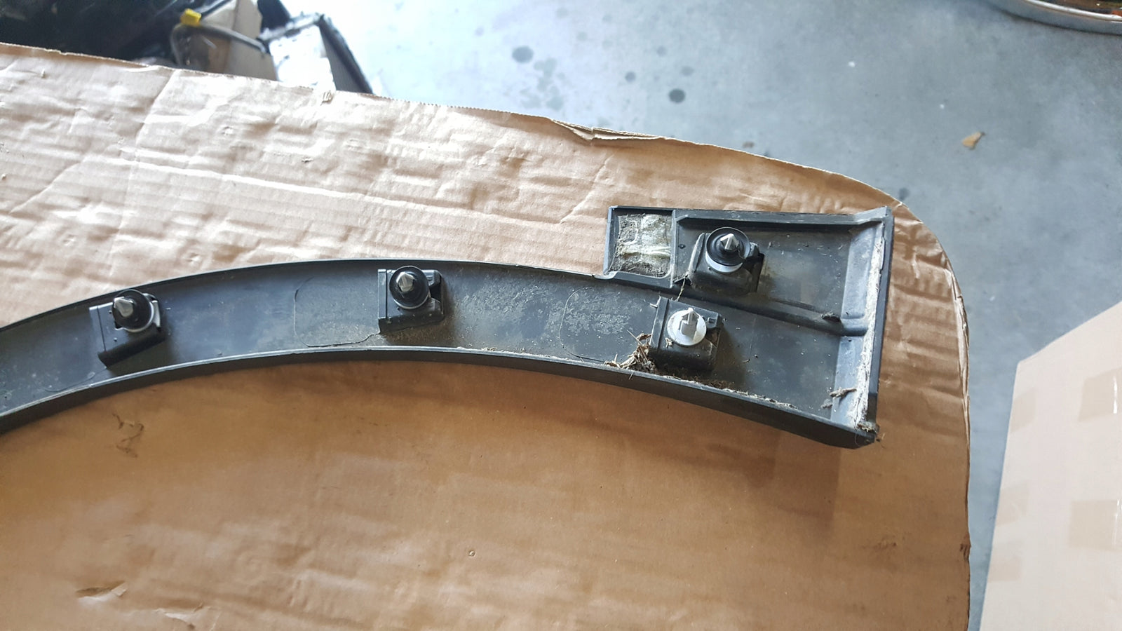 Listwa nakładka błotnika prawa przód prawy VW ID4 ID.4 11A853718E