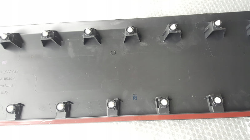 NOWA ORYGINALNA listwa boczna prawa VW CRAFTER II-- MAN TGE 7C3853754