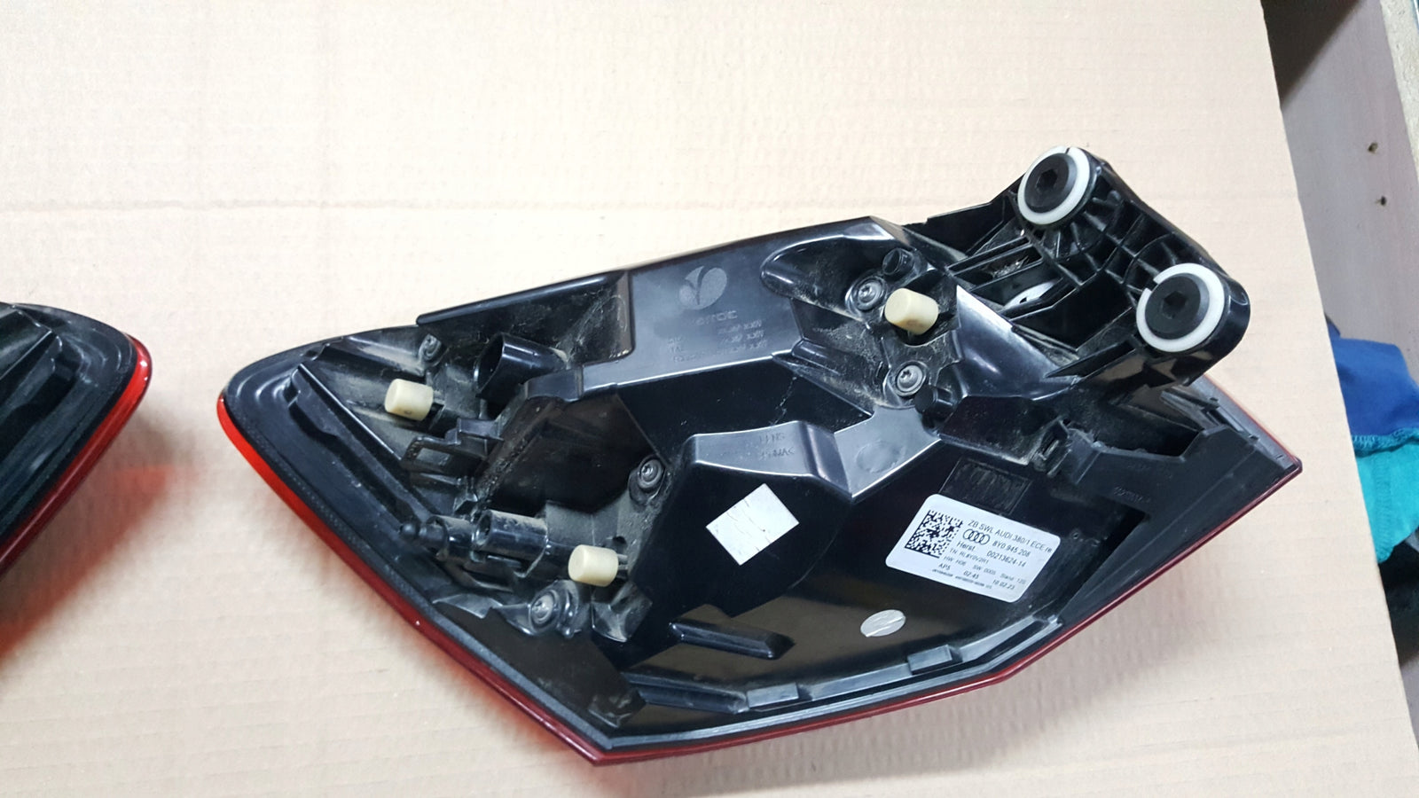 AUDI A3 8Y0945207 8Y0945208 LAMPY TYŁ TYLNE LED
