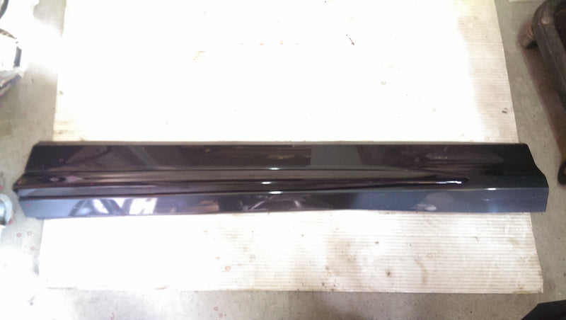 Listwa drzwi prawy przód AUDI Q3 II 83A853960A/B