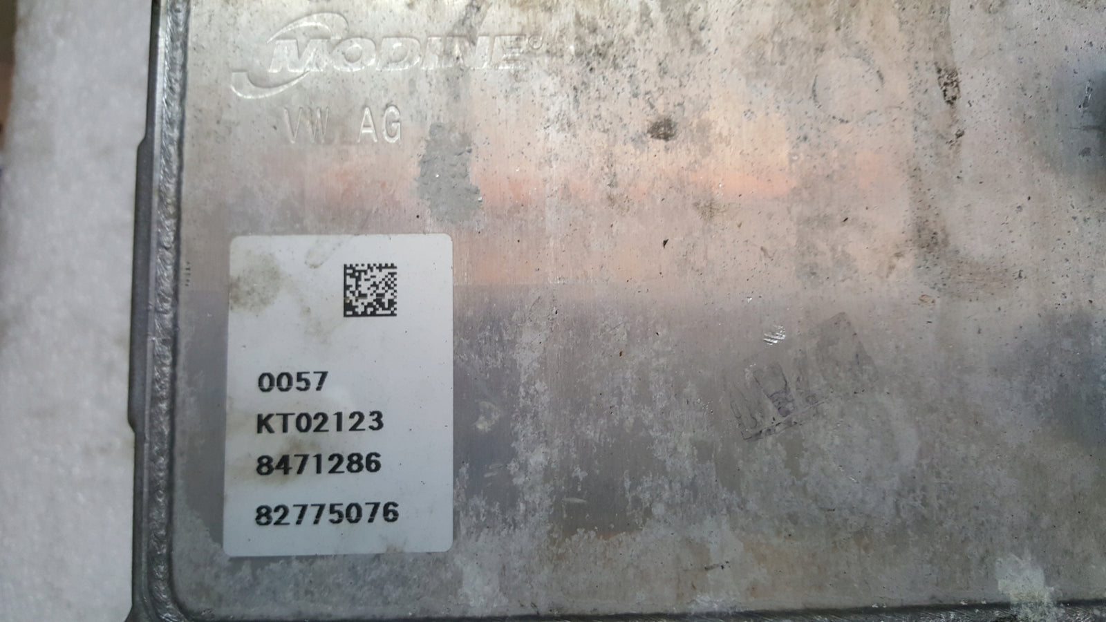 Kolektor ssący VW AUDI SEAT SKODA 2.0 TDI 05L129766Q demontaż