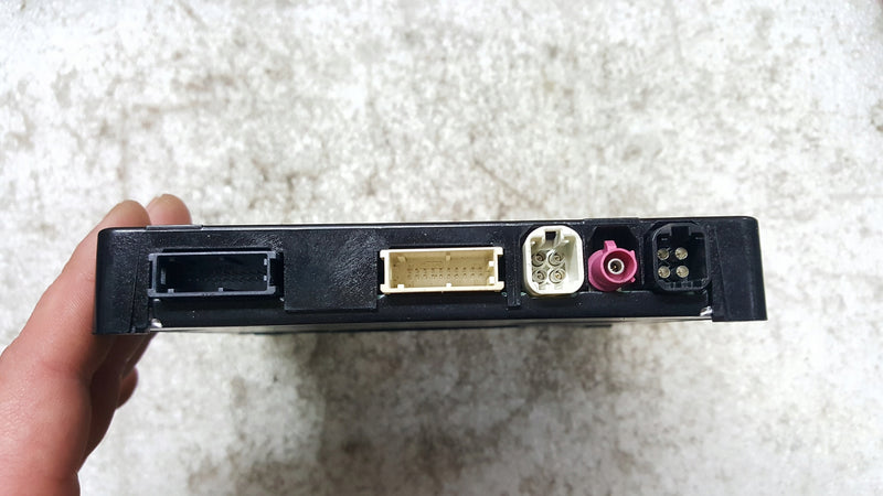 Sterownik moduł SOS-- AUDI A4 (B9) A5 RS4 RS5 4KE035282C demontaż