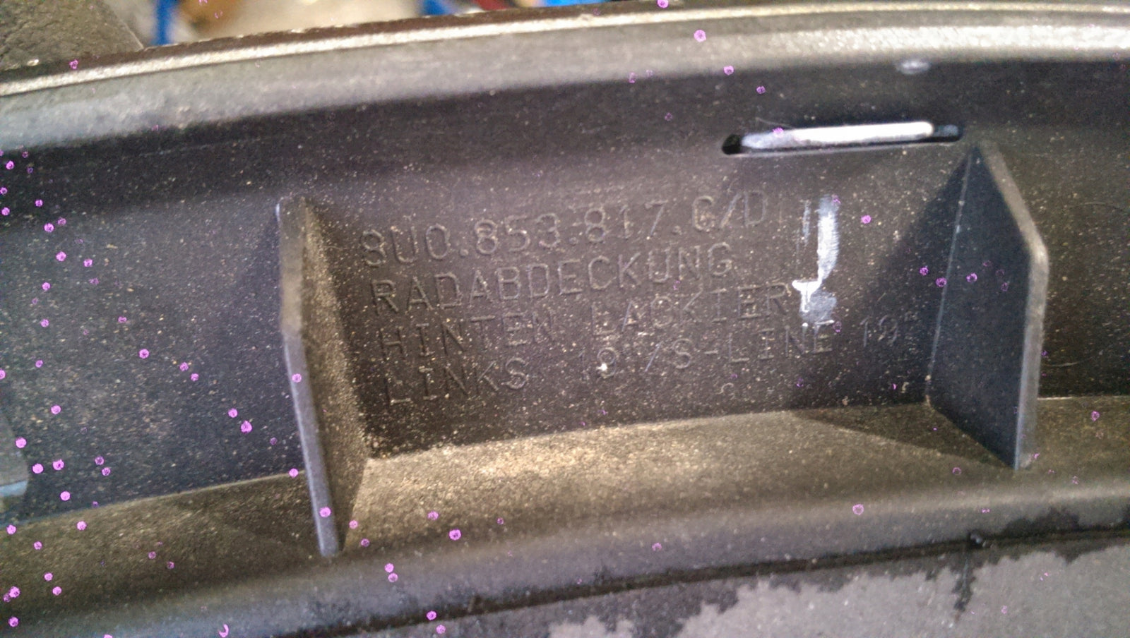 Listwa błotnika lewy tył AUDI Q3 8U0853817C/D