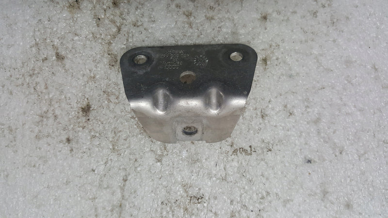 Audi R8 wspornik lampy przód lewy 4S0805667B