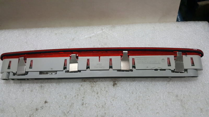 Trzecie światło stop VW GOLF VII cabrio T-ROC cabrio 5K7945087A demontaż