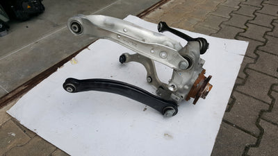 Zwrotnica lewy tył AUDI Q5 80A505435J DEMONTAŻ